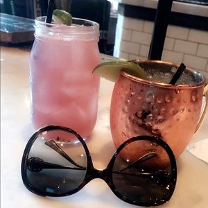 Meet your Posher, Delilah